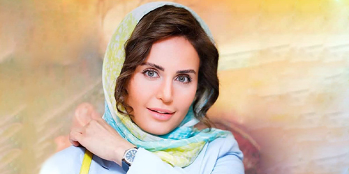 تصویری از مانتو شلوار دِمده الناز شاکردوست