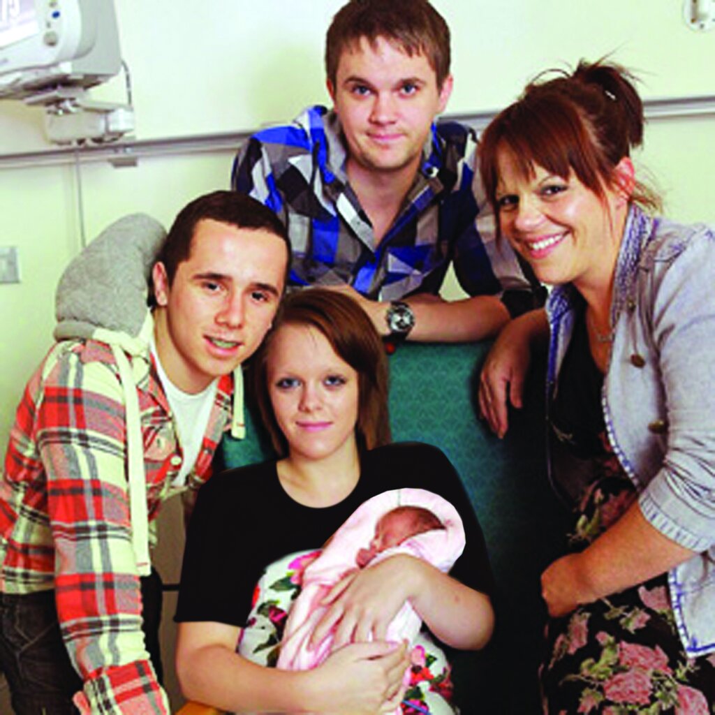 این پسر در ۹ سالگی پدر شد