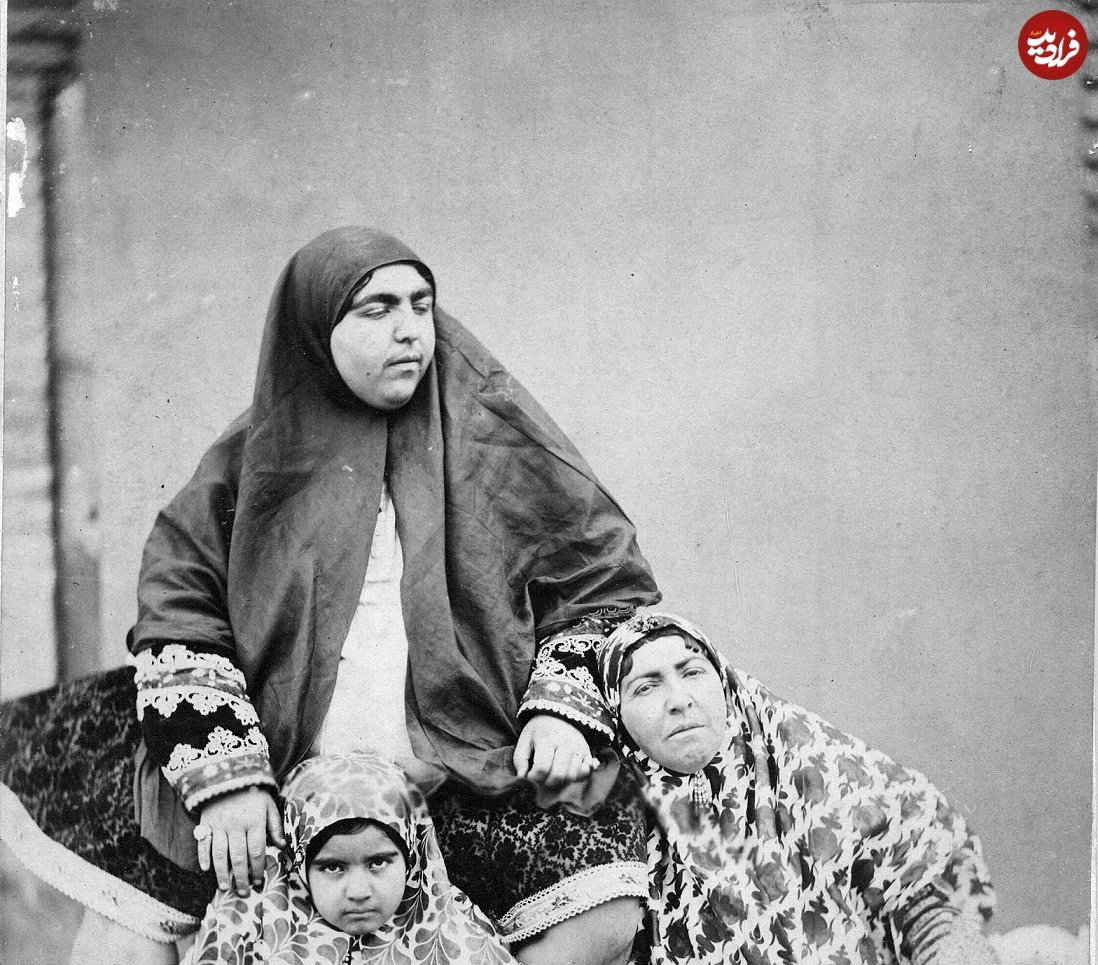 این دختر ناصرالدین شاه، ملکۀ ژستهای عکاسی بود!