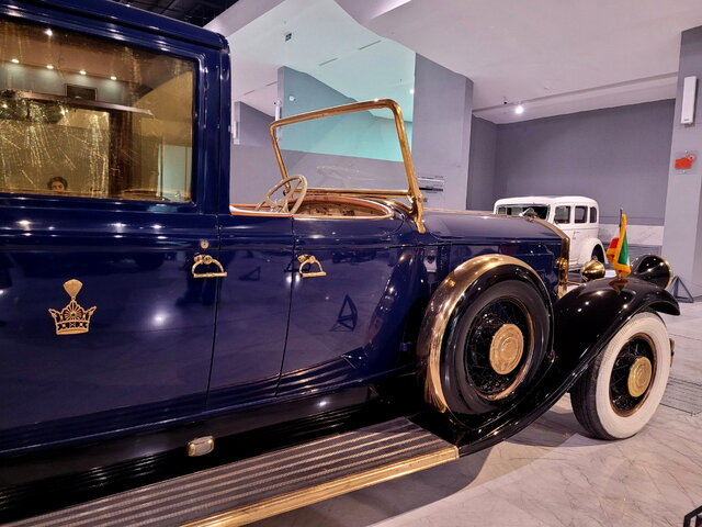 گران‌ترین خودرو زیر پای رضاشاه