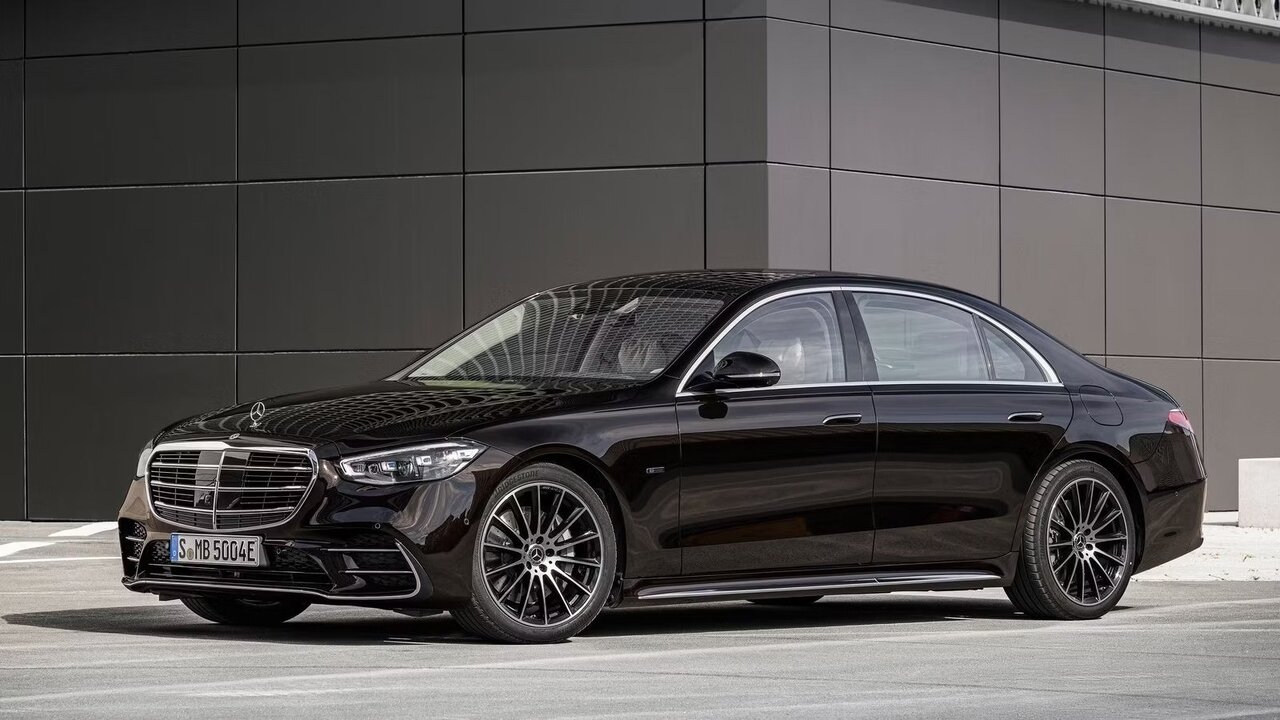 مرسدس‌بنزهایی که در خیابان می‌بینید، چقدر خرج نگهداری دارند؟