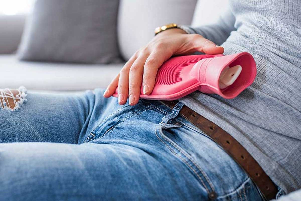 با این 9 روش از شر درد پریود خلاص شویم