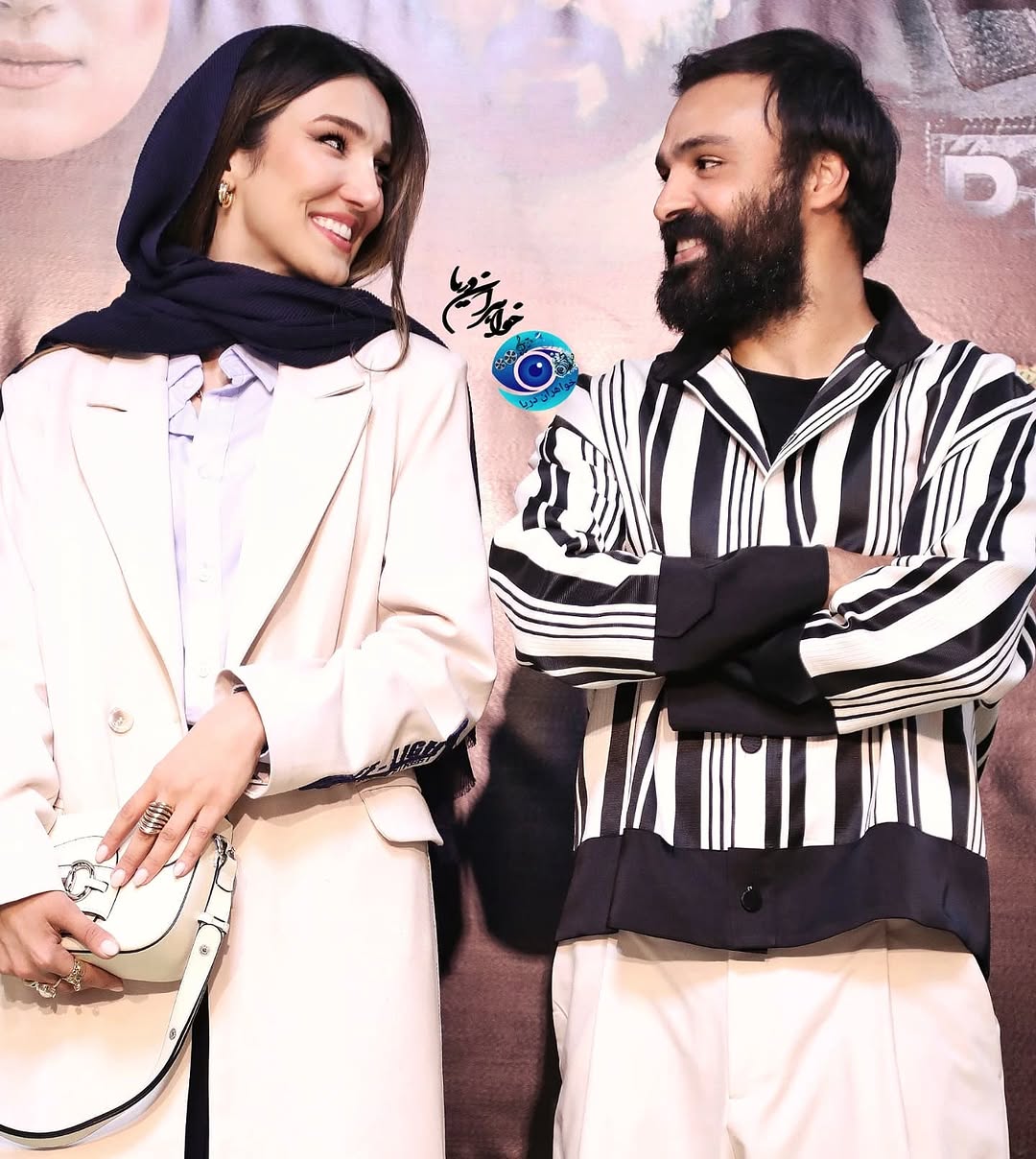 photo_5984345794179873054_y