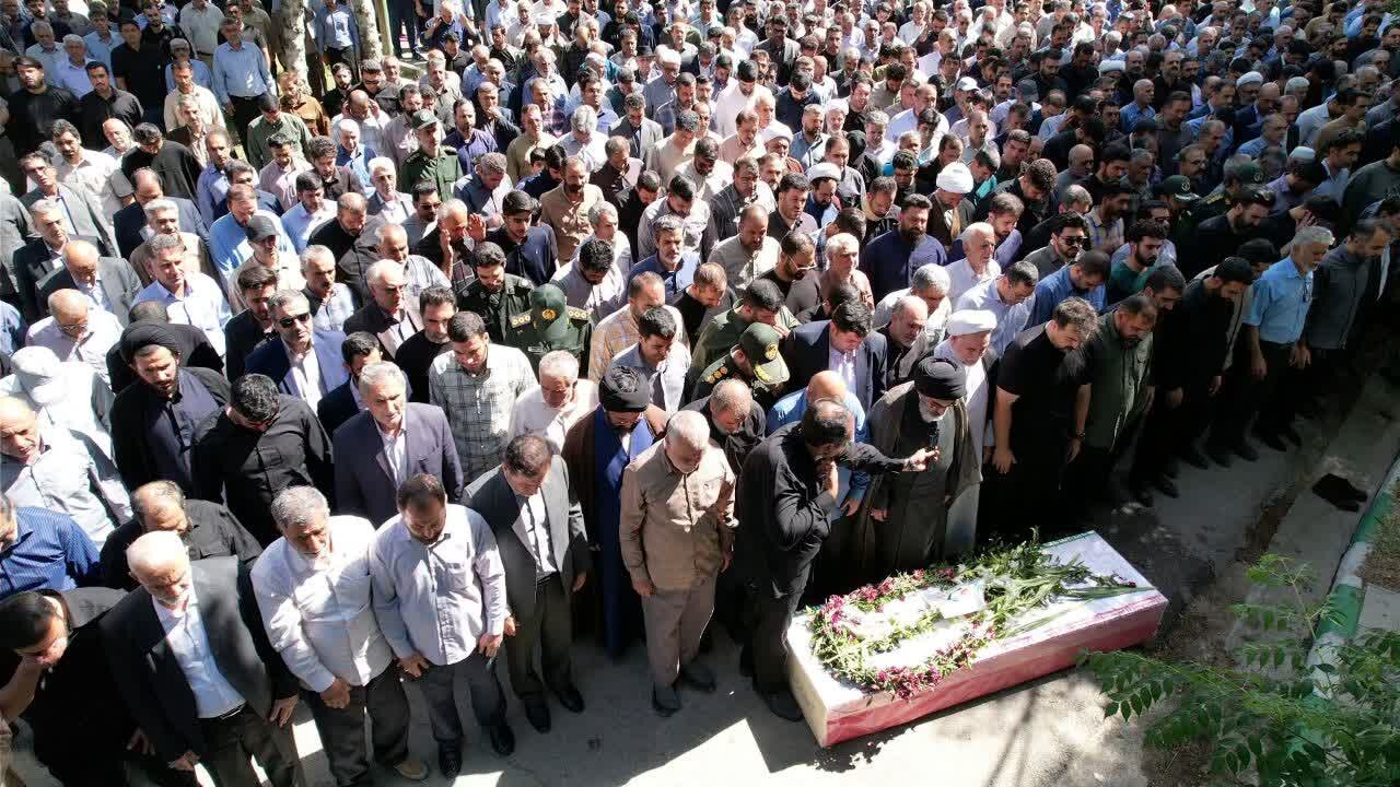 ایستاده در مسیر «ابوذر»