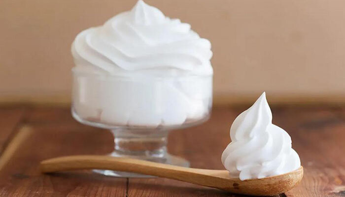 خامه و سرشیر در گروه چربی‌ها قرار دارند، نه لبنیات/ سرشیر بهتر است یا خامه؟ 